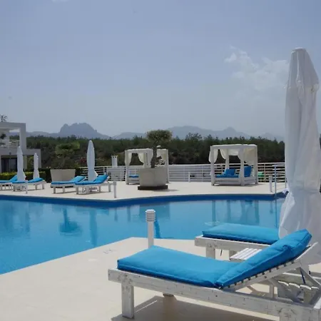 Pine Valley - Penthouse Apartament Agios Amvrosios (Kyrenia)