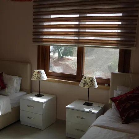 Pine Valley - Penthouse Apartament Agios Amvrosios (Kyrenia)
